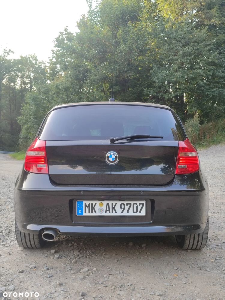 BMW Seria 1 120d DPF - 26