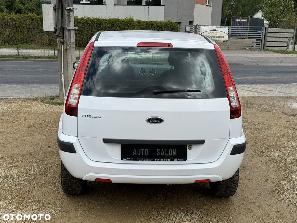 Ford Fusion - 7