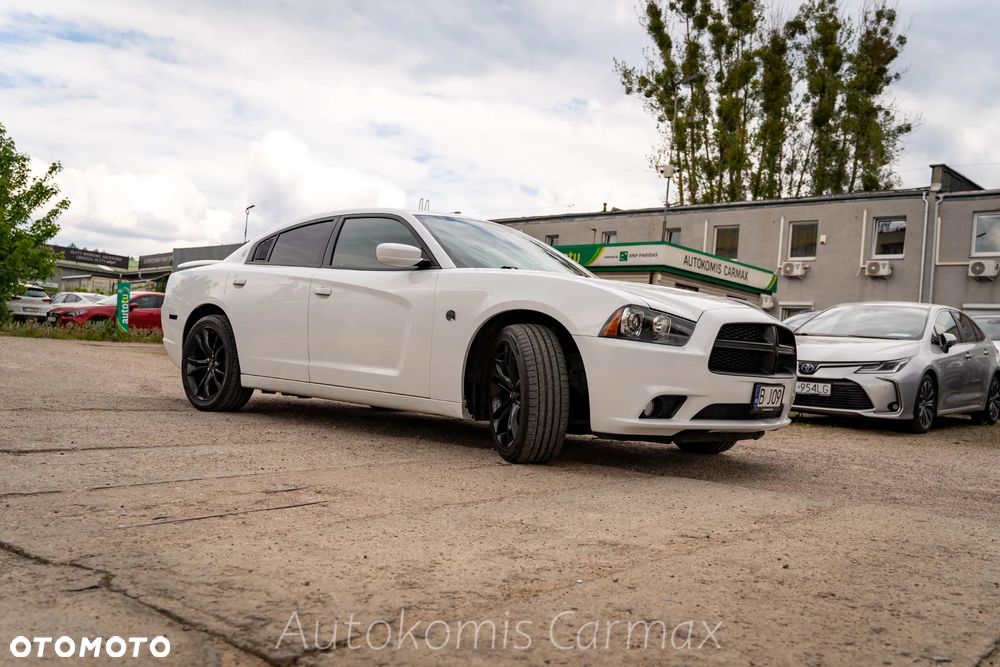 Dodge Charger - 4