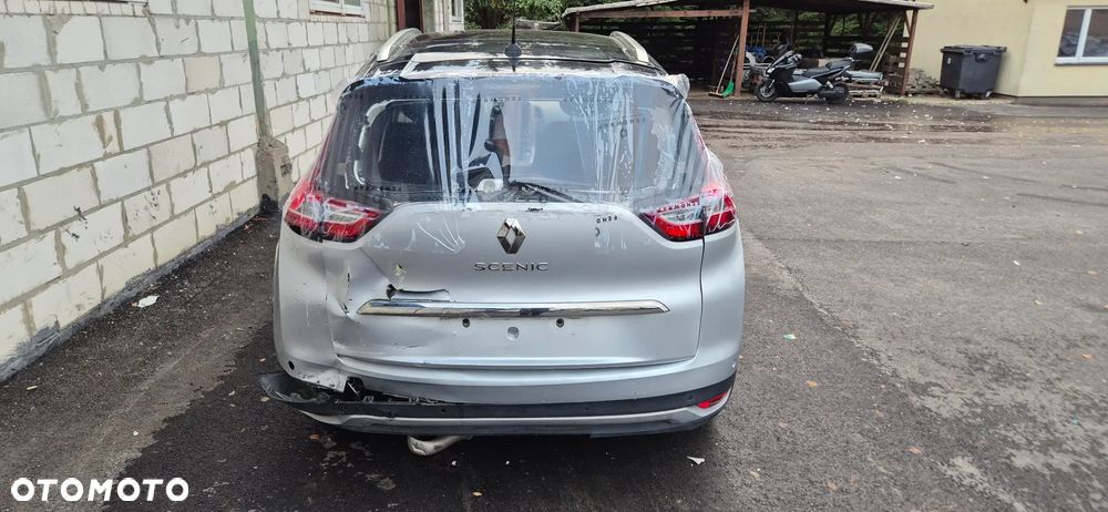 Renault Grand Scenic - 11