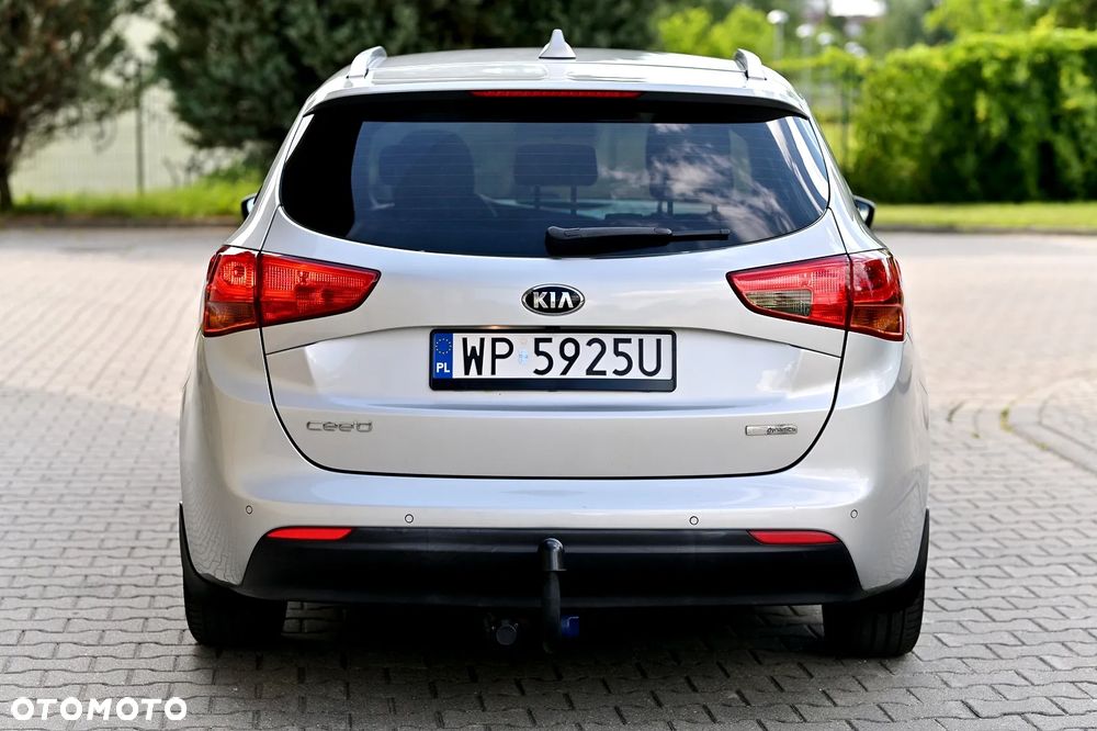 Kia Ceed 1.4 CVVT Dream Team Edition - 11