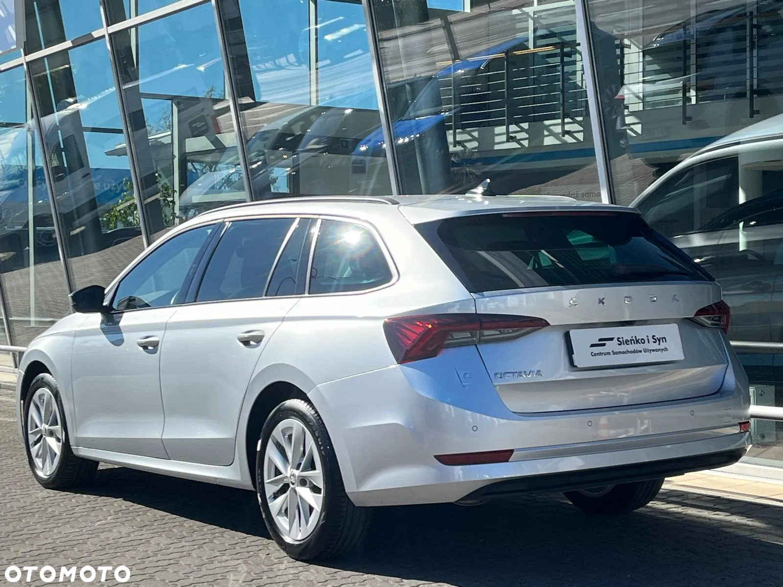 Skoda Octavia 2.0 TDI Ambition DSG - 14