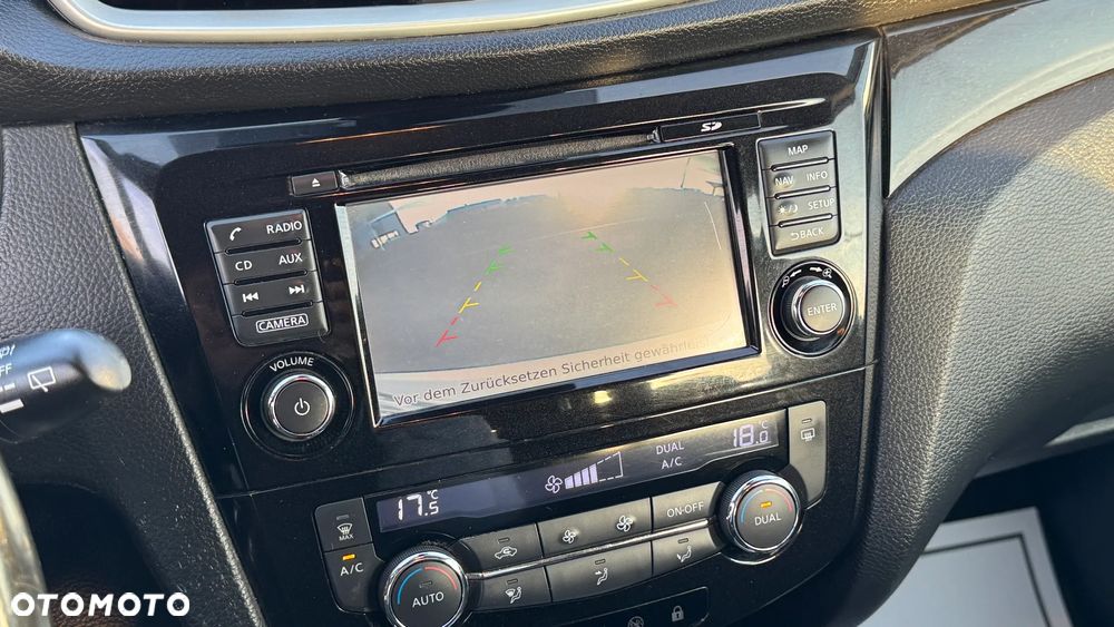 Nissan Qashqai 1.6 dCi DPF acenta - 33