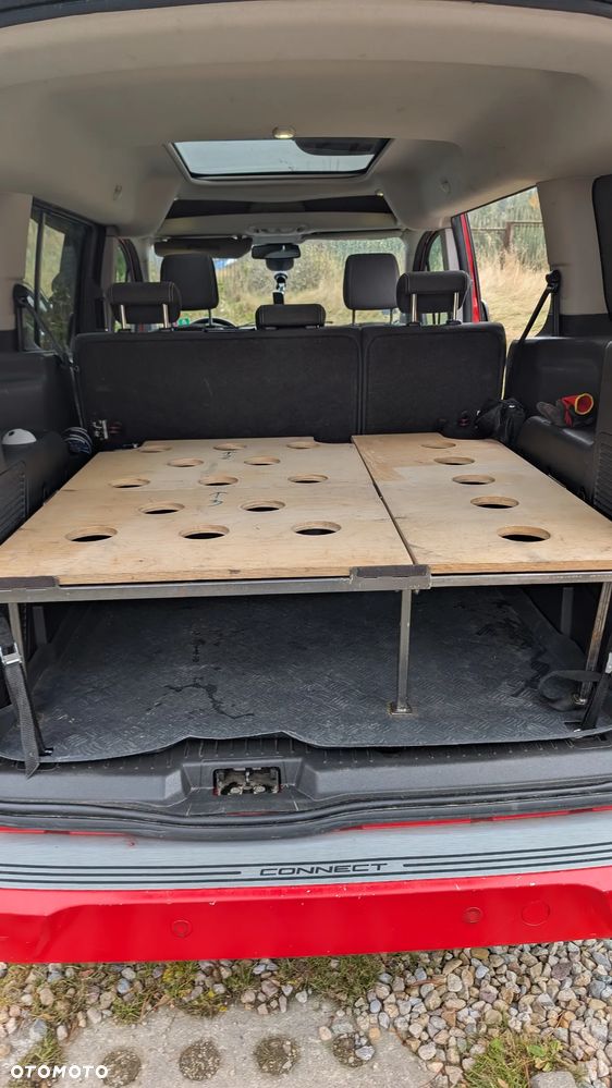 Ford Tourneo Connect - 10