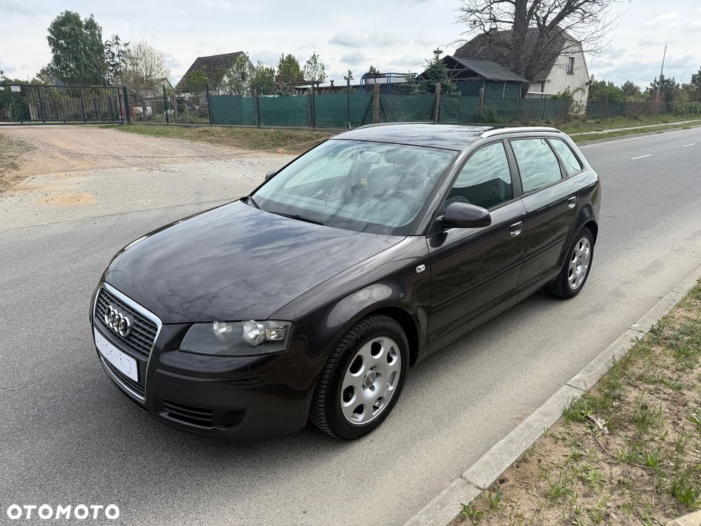 Audi A3 Sportback 1.6 Attraction - 2