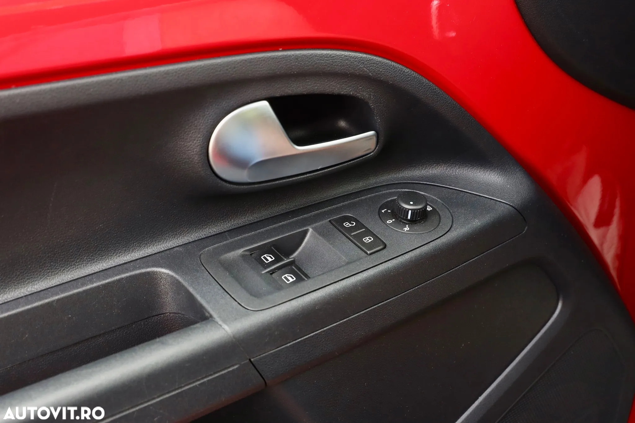 Volkswagen up! GTI - 14