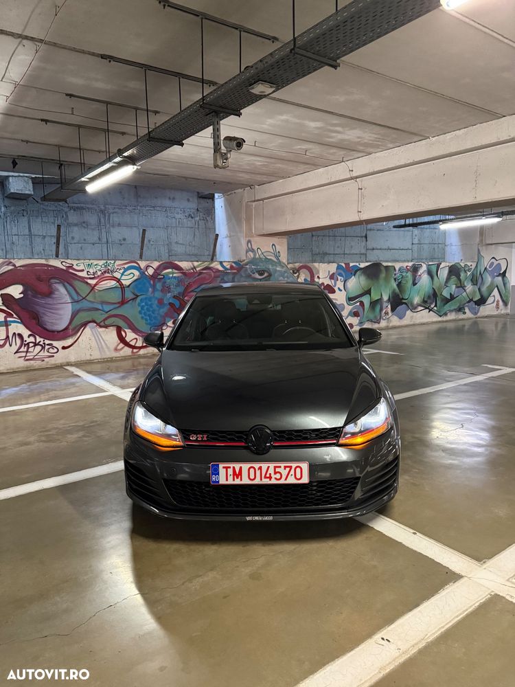 Volkswagen Golf 2.0 TSI DSG GTI Performance - 2