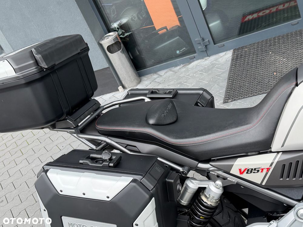 Moto Guzzi V85 - 13