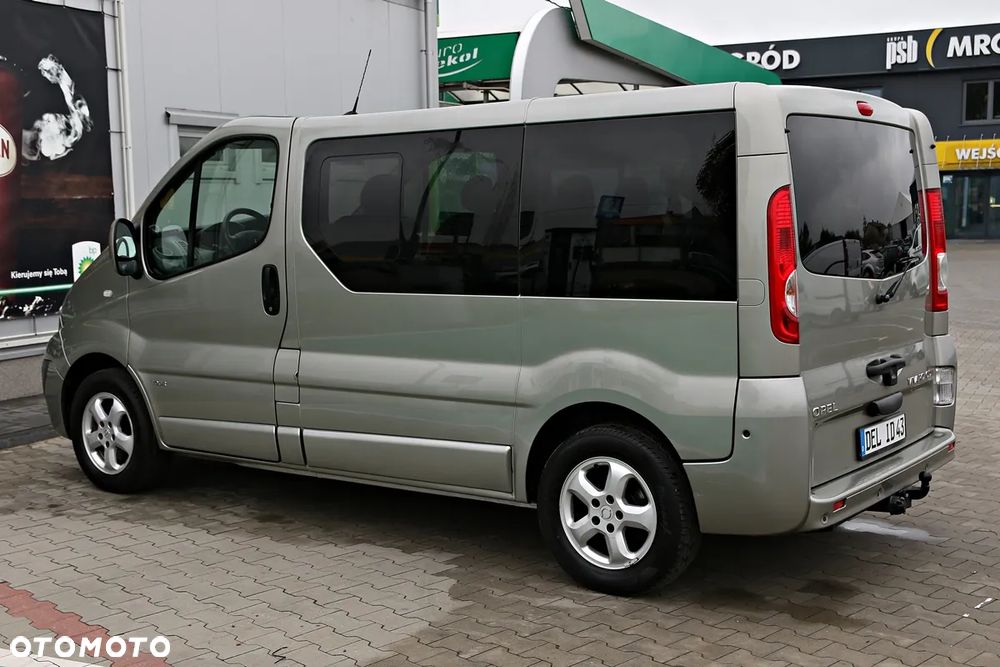Opel Vivaro - 17