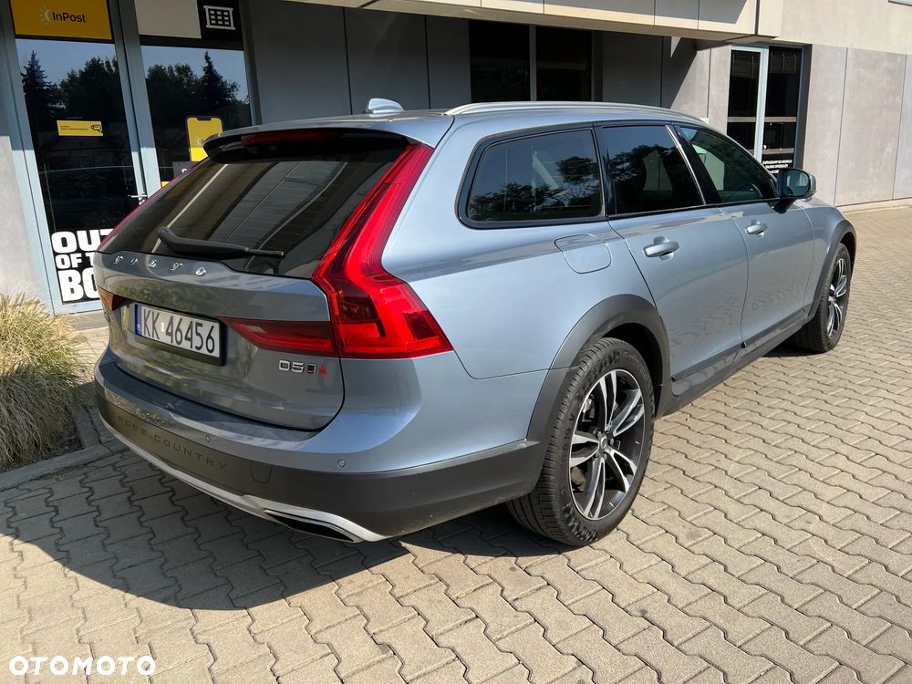 Volvo V90 Cross Country D5 AWD Momentum - 5