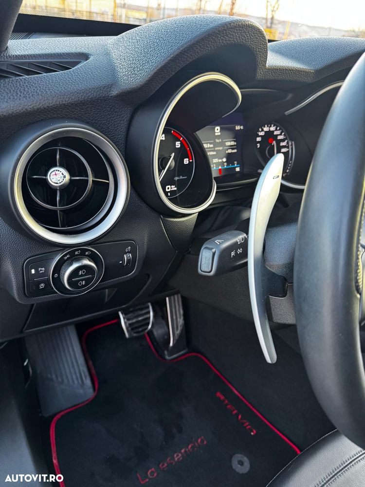 Alfa Romeo Stelvio 2.2 16V AT8 Q4 Veloce Ti - 11