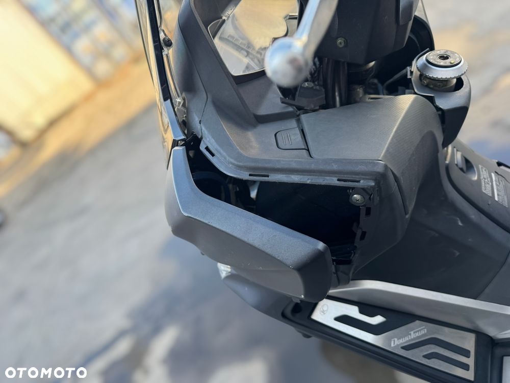 Kymco Downtown - 13