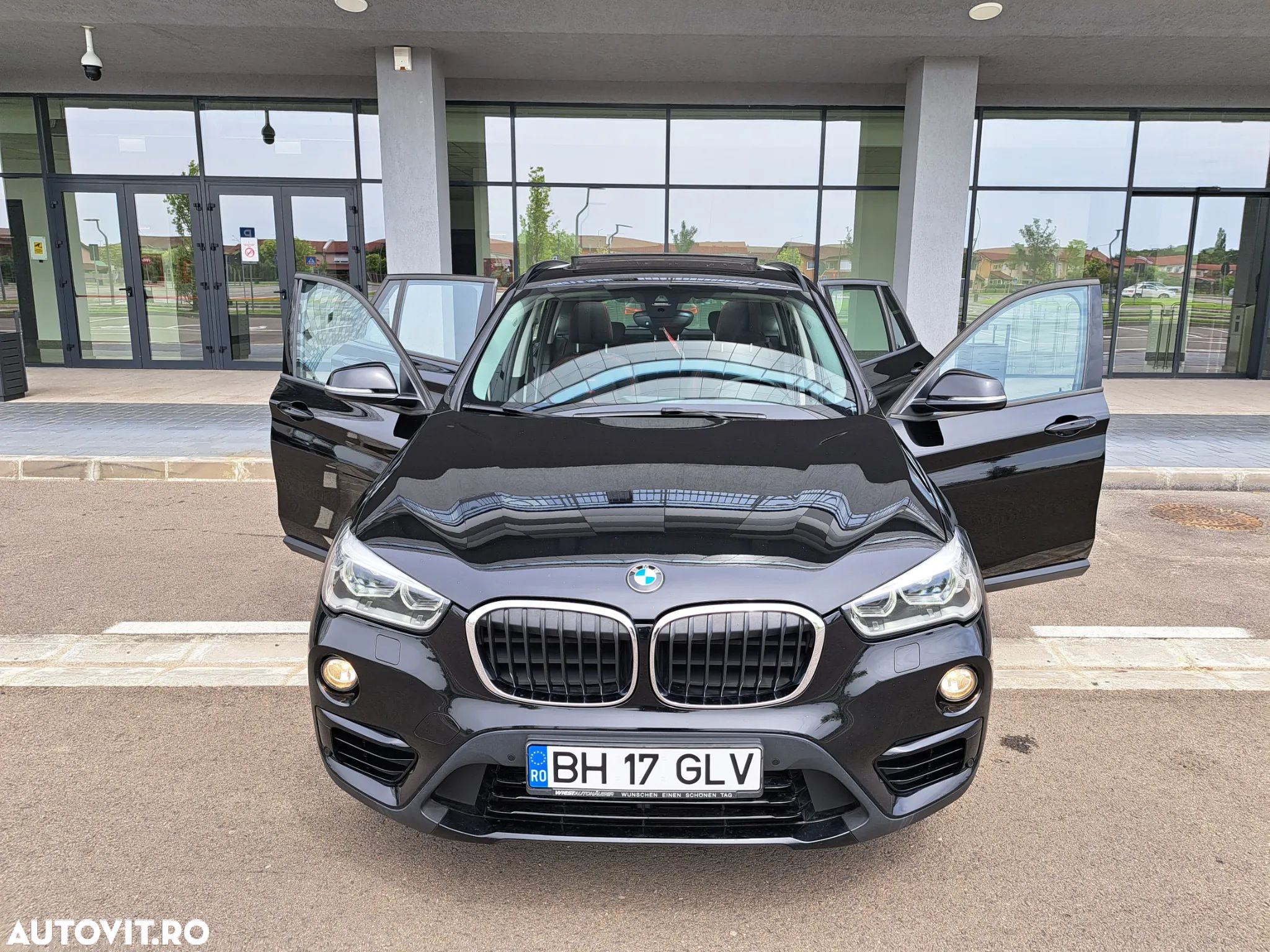 BMW X1 sDrive18d Aut. Sport Line - 1