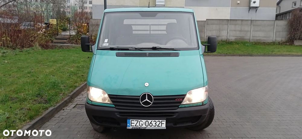 Mercedes-Benz Sprinter 208 - 8