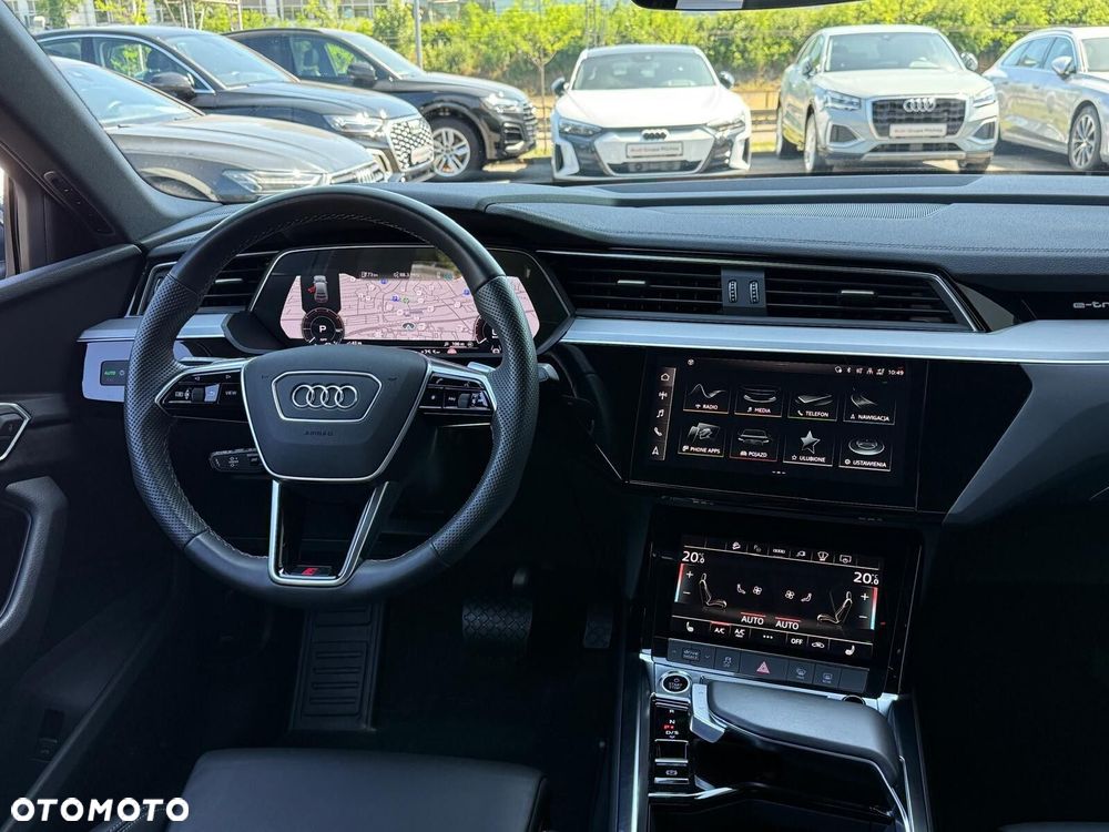 Audi e-tron Sportback - 16