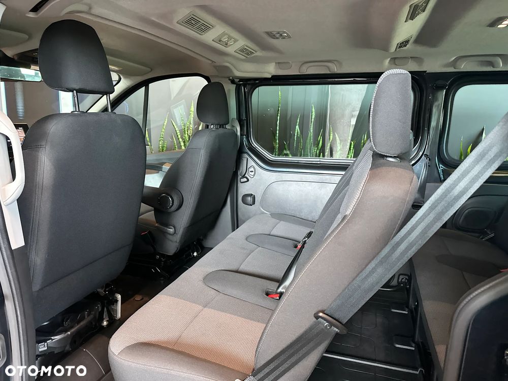 Renault Trafic Grand SpaceClass 2.0 dCi EDC - 12