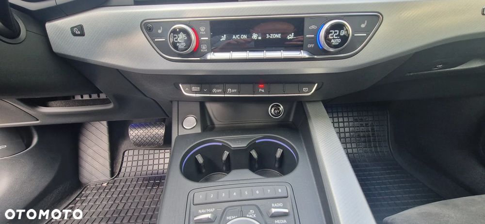 Audi A4 Avant 45 TFSI Quattro Sport S tronic - 23