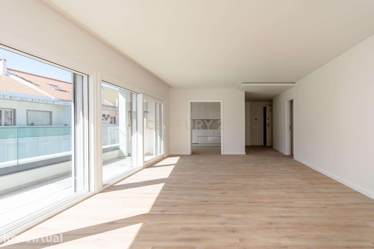 Exclusiva Penthouse T4 inserida num Empreendimento em Almada - Grande imagem: 3/30