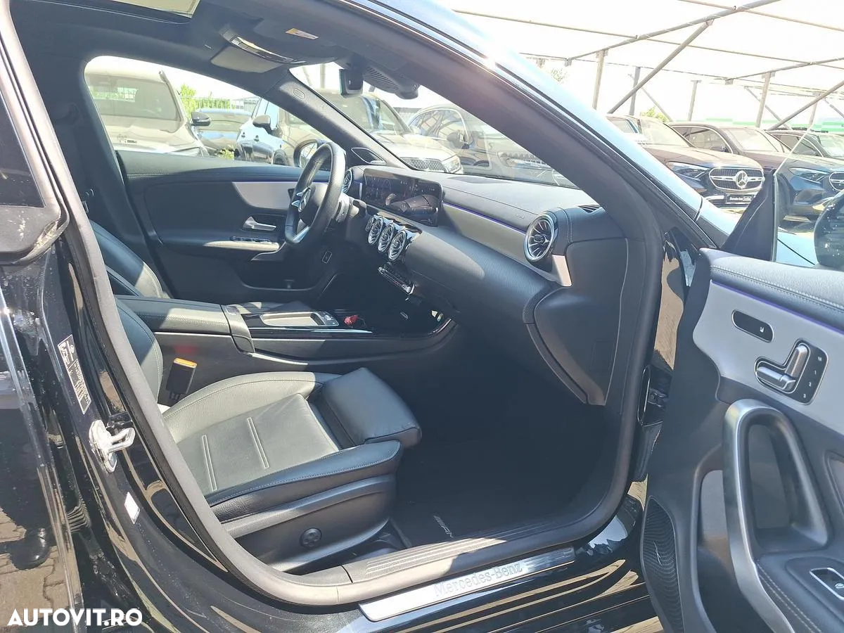 Mercedes-Benz CLA 220 4MATIC Coupe - 12