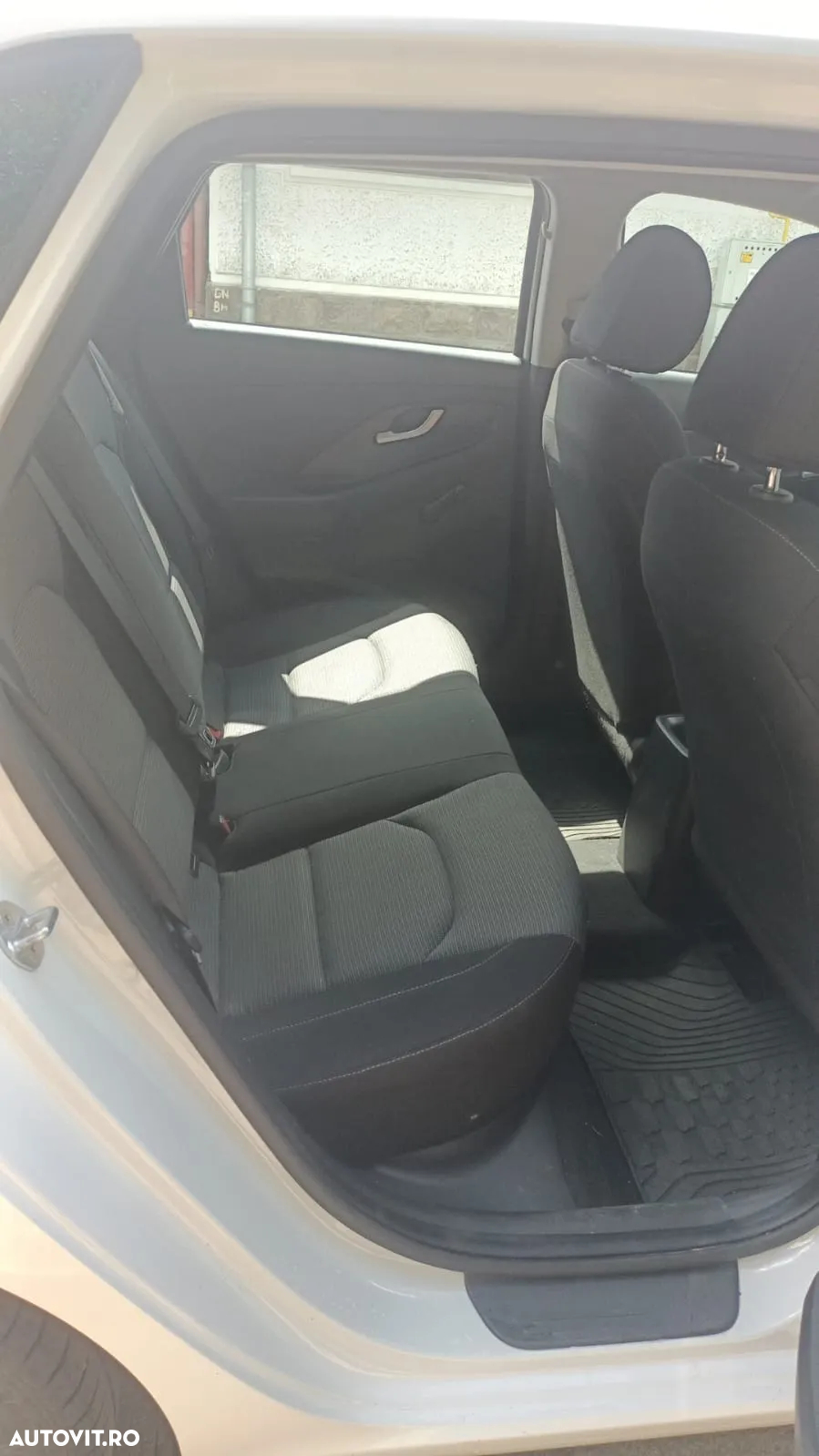 Hyundai i30 1.4 100CP 5DR M/T Classic - 7