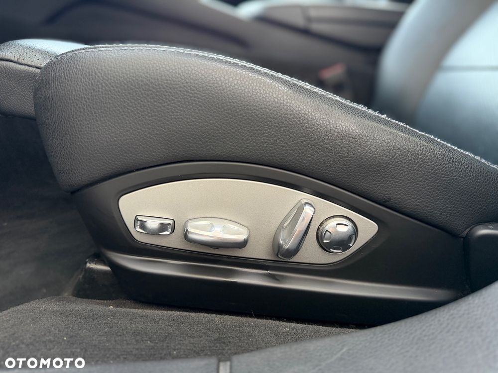 Porsche Panamera S PDK - 19