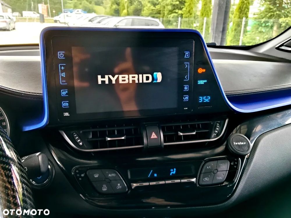 Toyota C-HR - 12