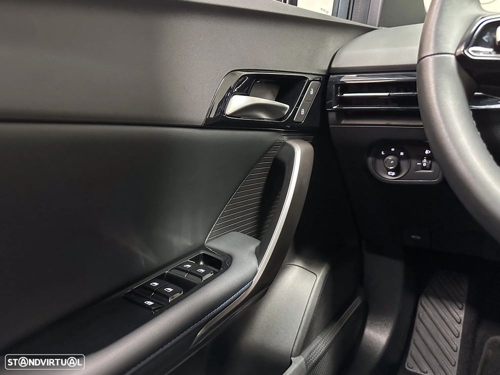 MG MG4 77 kWh Extended Range Luxury - 44