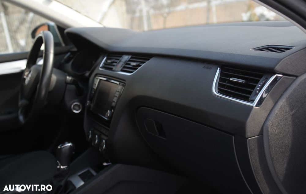 Skoda Octavia 2.0 TDI DSG Ambition - 18