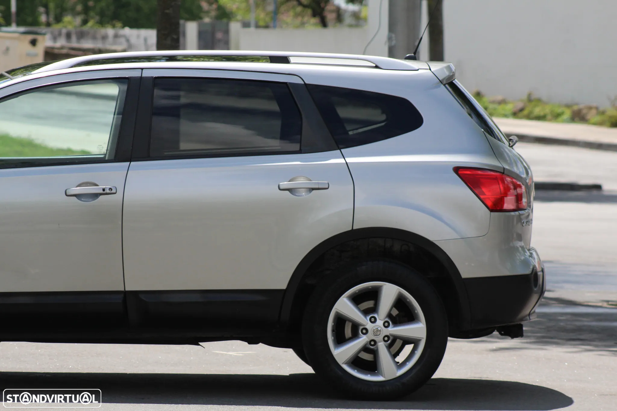 Nissan Qashqai +2 2.0 dCi Tekna Pele Choc +Navi - 15