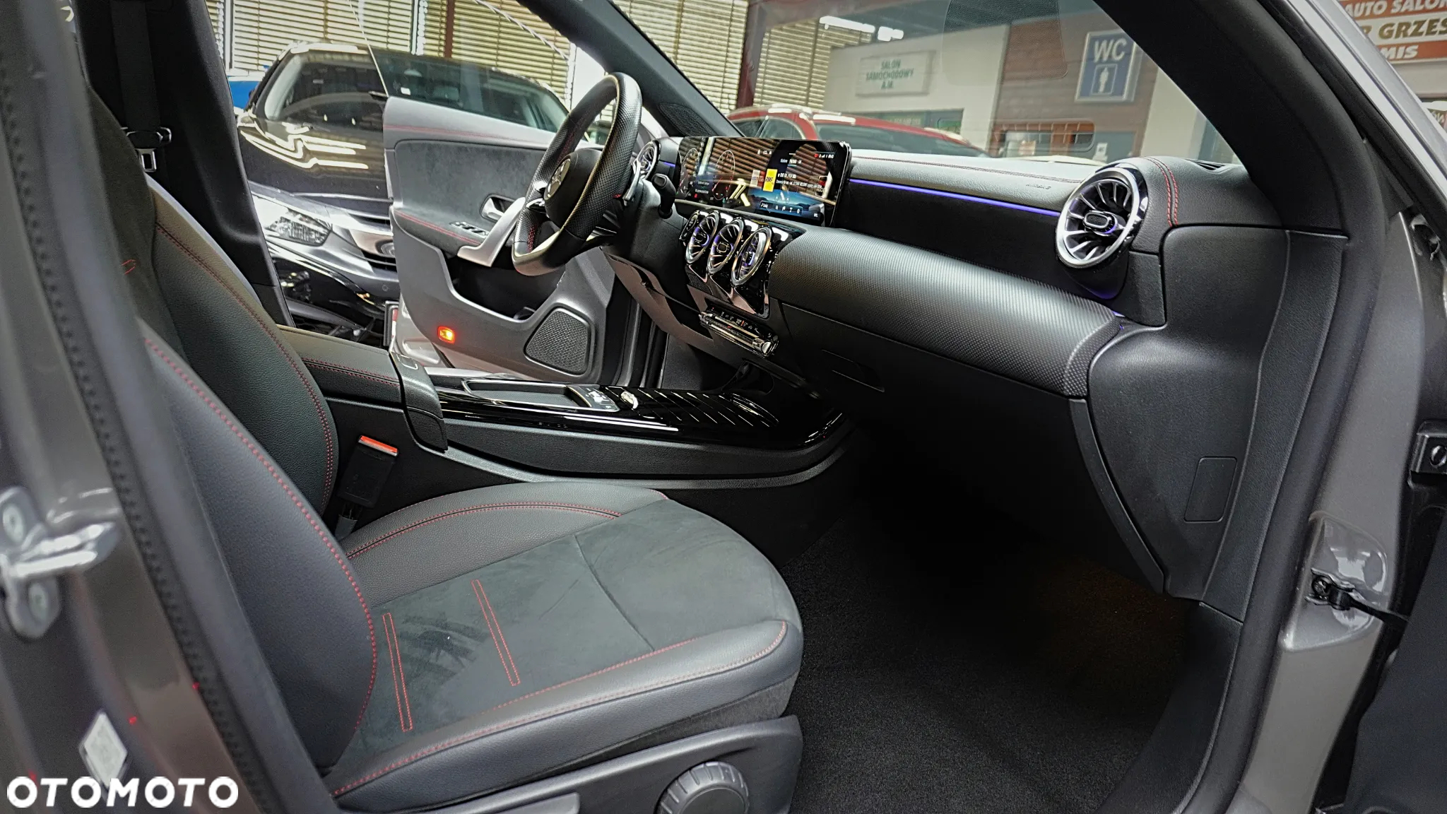 Mercedes-Benz CLA 180 AMG Line 7G-DCT - 15