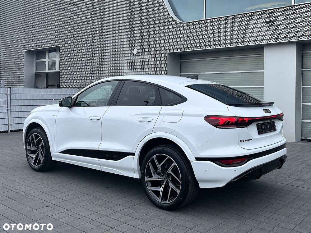 Audi Q6 e-tron - 9