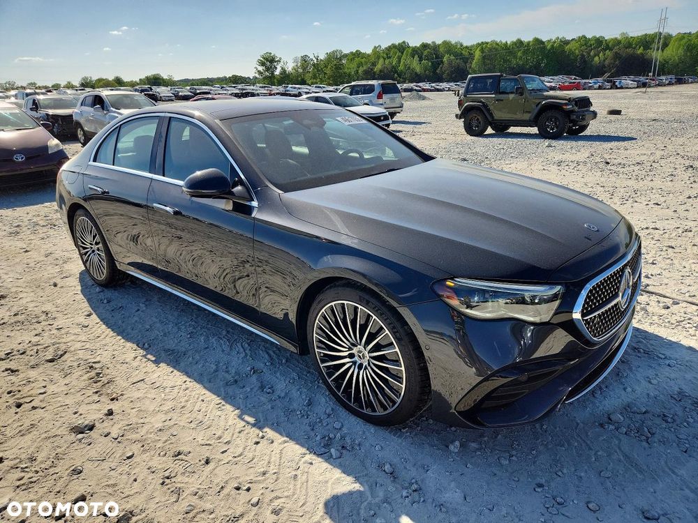 Mercedes-Benz Klasa E 350 9G-TRONIC AMG Line - 3