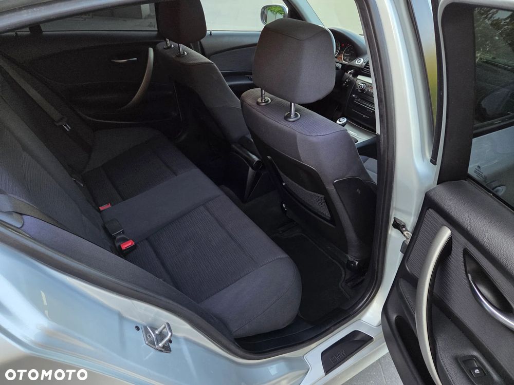 BMW Seria 1 - 15