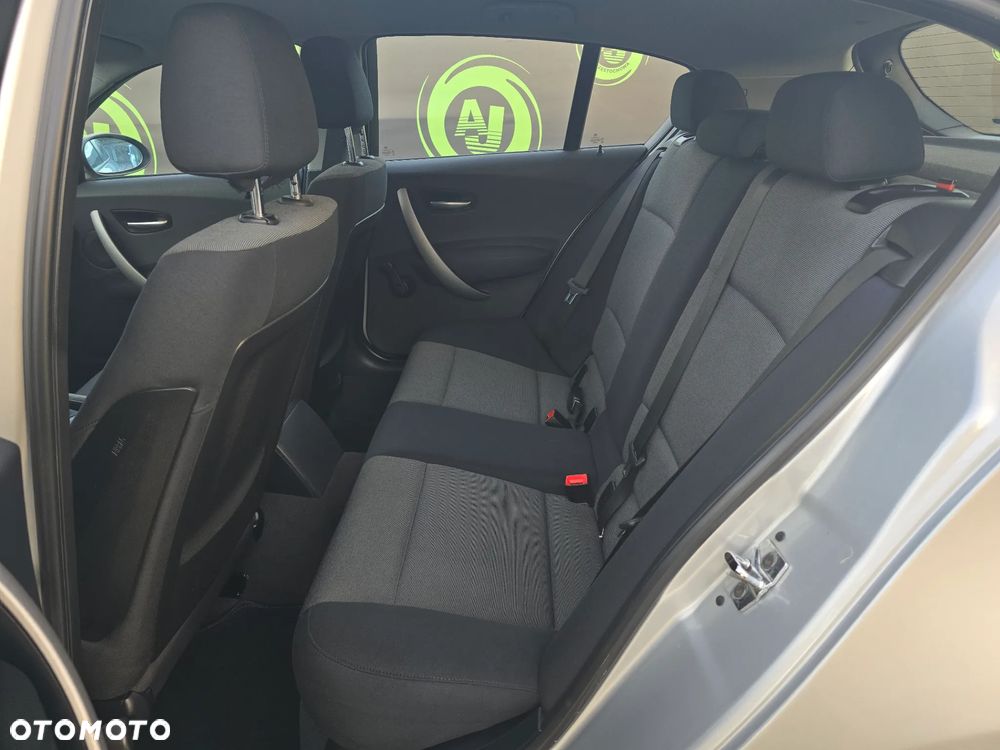 BMW Seria 1 116i - 15