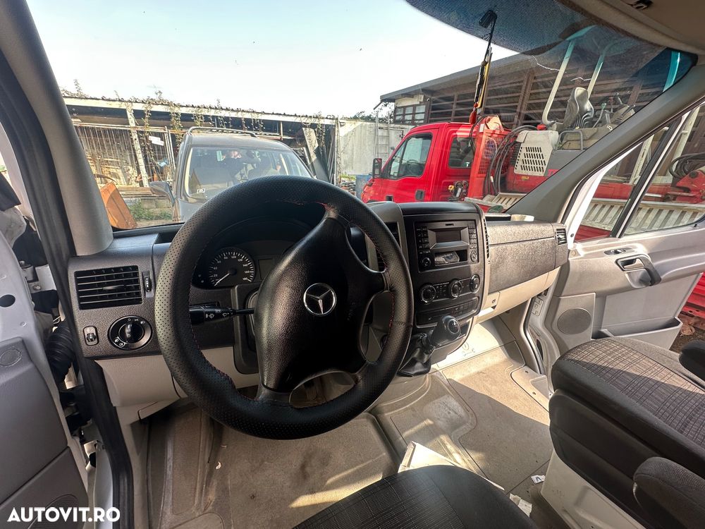 Mercedes-Benz Sprinter - 7