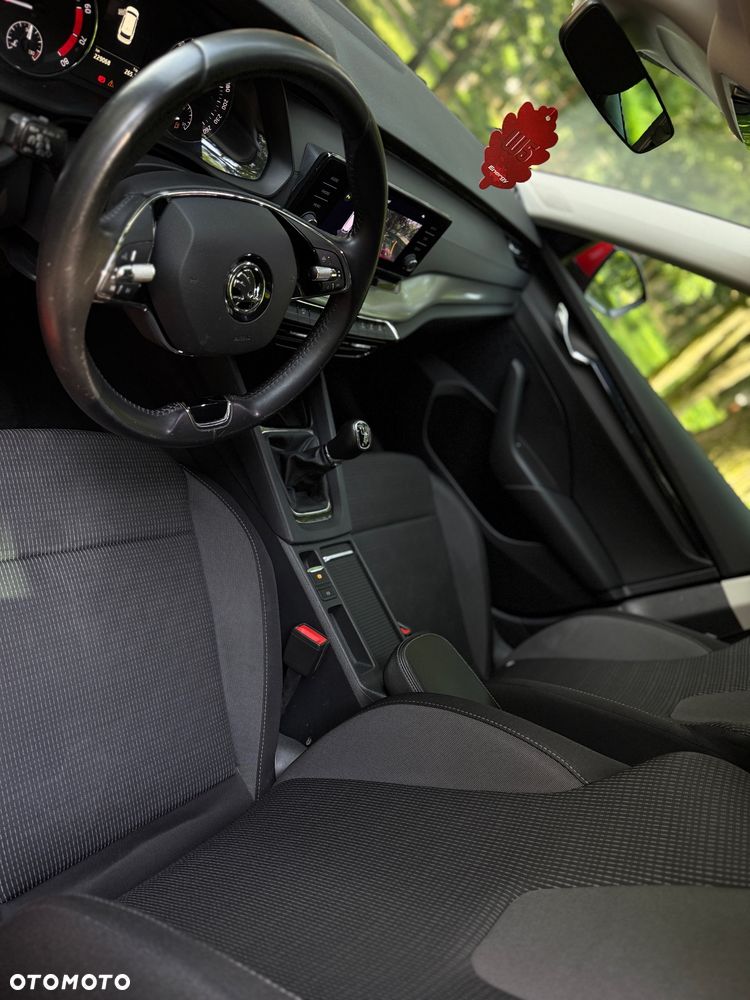 Skoda Octavia 1.5 TSI ACT Ambition - 25