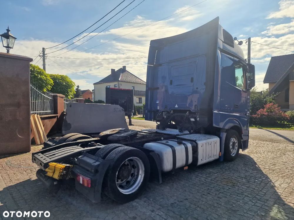 Mercedes-Benz ACTROS - 5