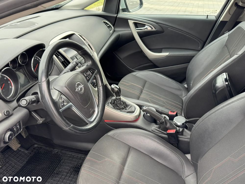 Opel Astra 1.4 T Edition 150 - 11