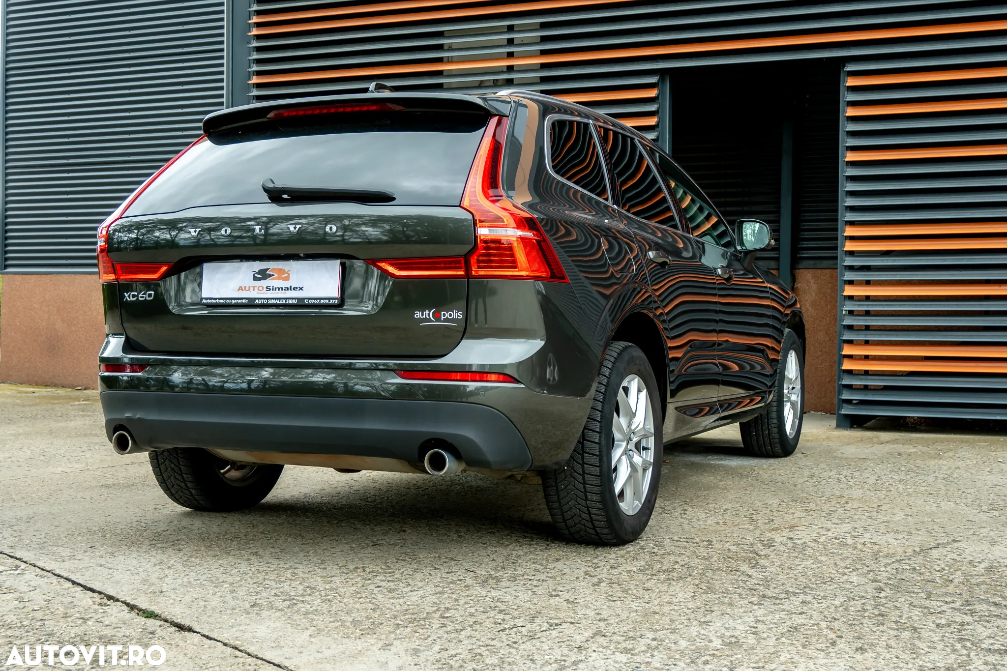 Volvo XC 60 T8 Twin Engine AWD Geartronic Inscription - 23