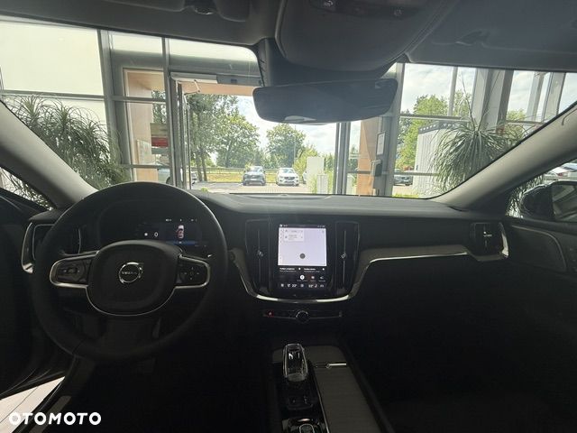 Volvo V60 B4 B Ultra Dark - 25