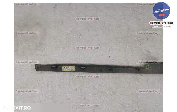 Ornament Bara Spate Dreapta original Vogue Land Rover  Range Rover  4 - 6