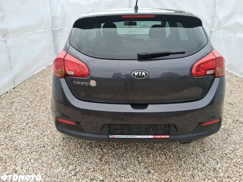 Kia Ceed 1.6 GDI Fifa World Cup Edition - 5