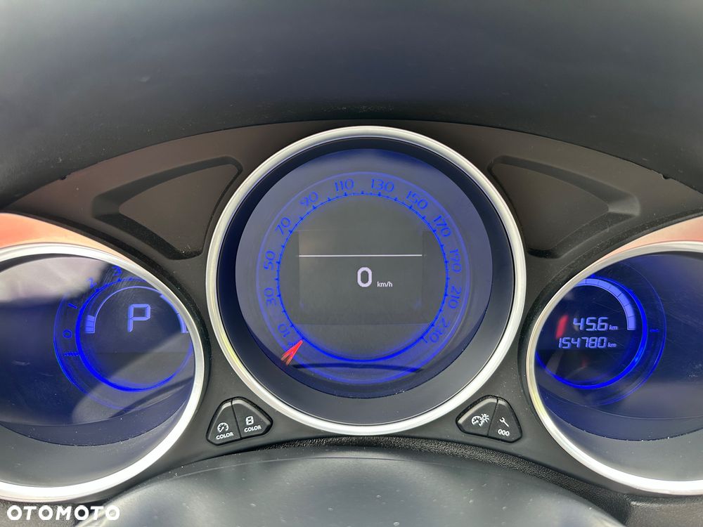 DS Automobiles DS 4 Crossback - 15