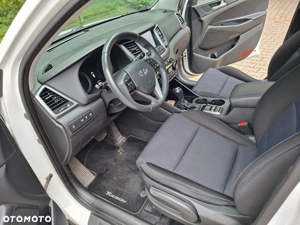 Hyundai Tucson 1.7 CRDI BlueDrive Style 2WD DCT - 32
