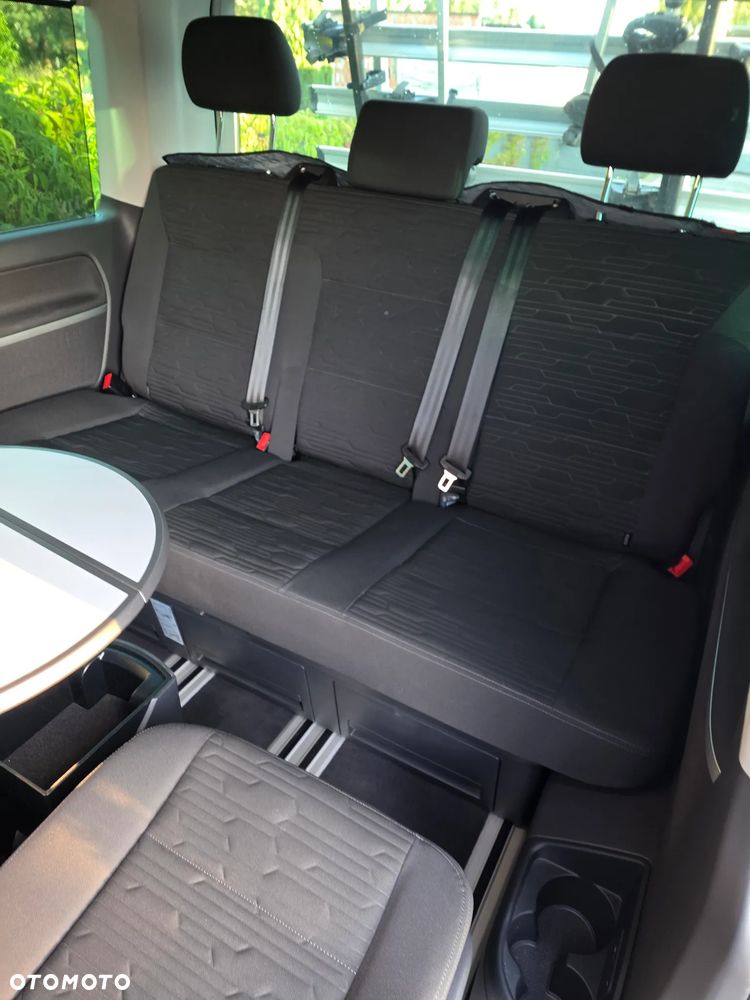 Volkswagen Multivan - 9
