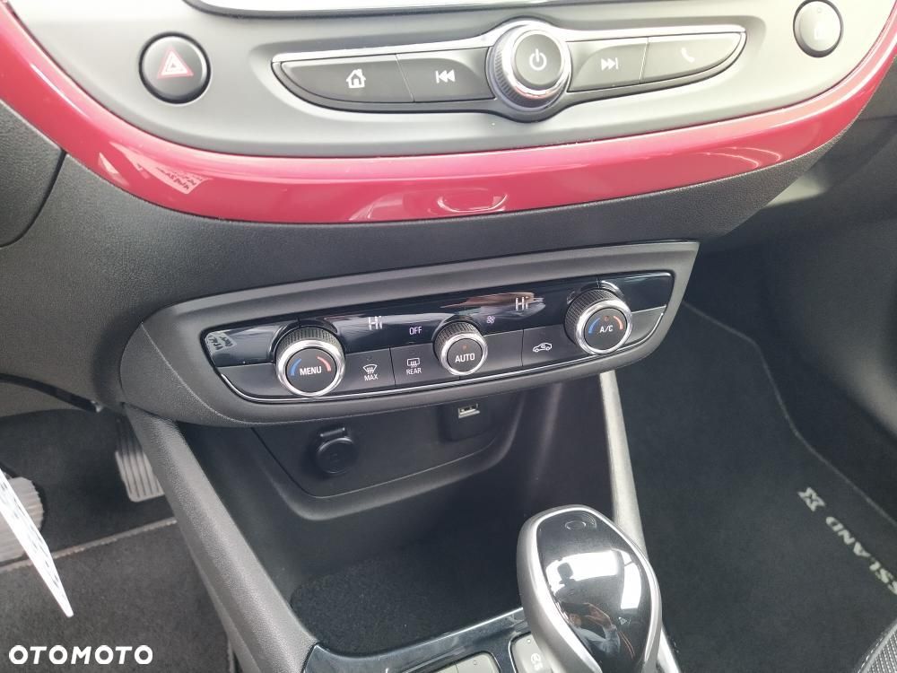 Opel Crossland 1.2 T GS Line - 14