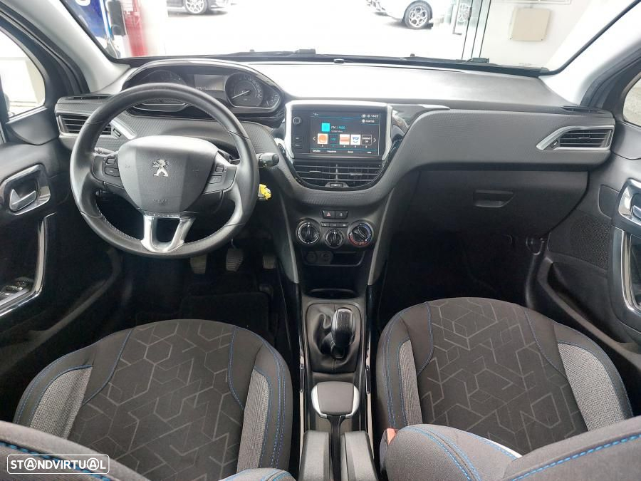 Peugeot 2008 1.5 BlueHDi Signature - 33