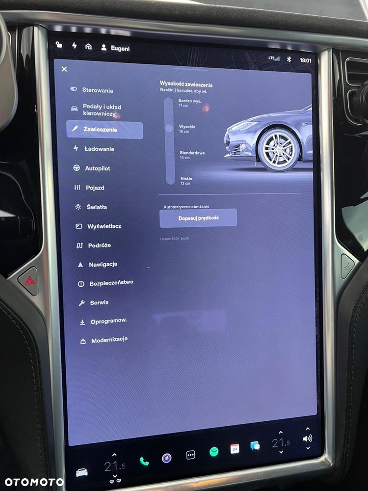Tesla Model S 85 D - 10