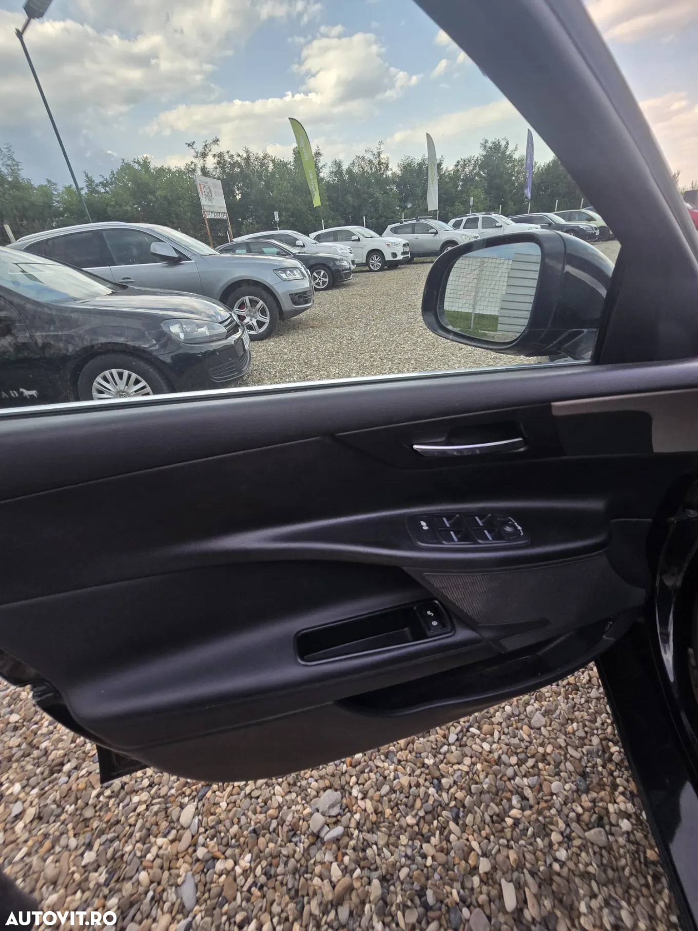 Jaguar XE 2.0 Prestige - 15
