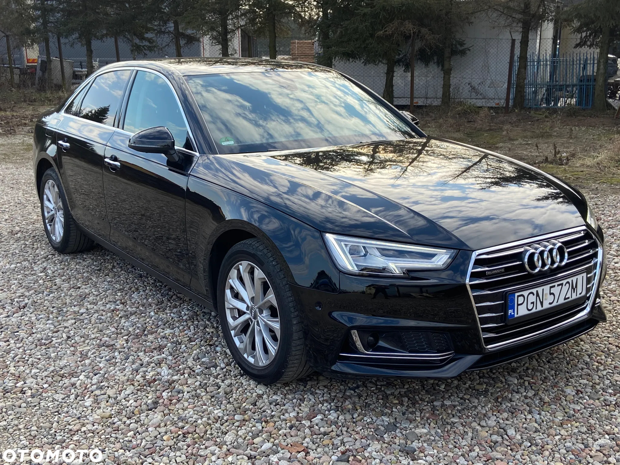 Audi A4 ver-45-tfsi-quattro-s-tronic-advanced - 3